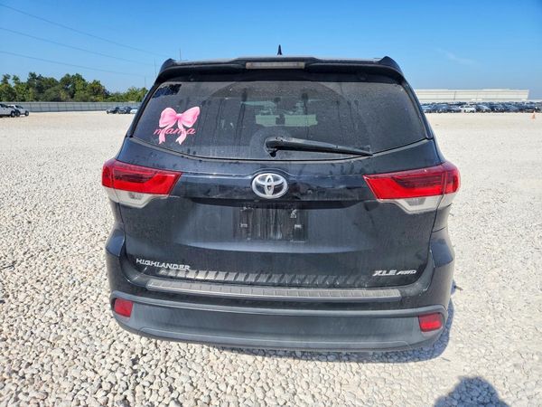 2018 TOYOTA HIGHLANDER