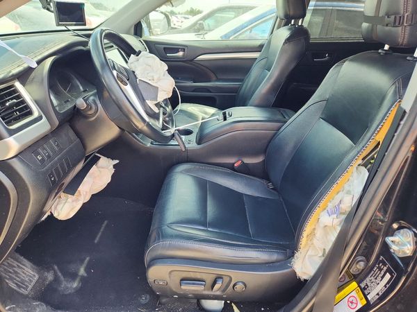 2018 TOYOTA HIGHLANDER