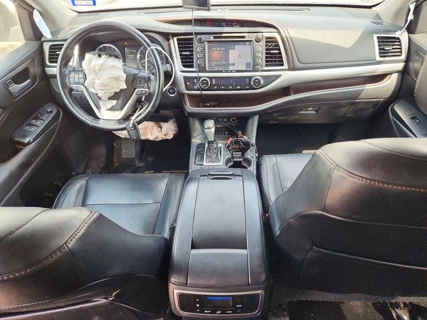 2018 TOYOTA HIGHLANDER