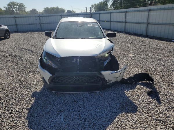 2024 TOYOTA COROLLA CROSS