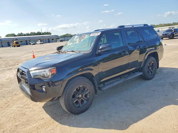 2022 TOYOTA 4RUNNER SR5