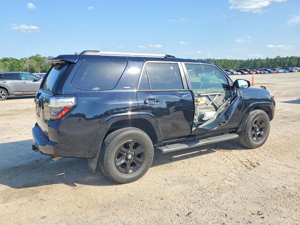 2022 TOYOTA 4RUNNER SR5