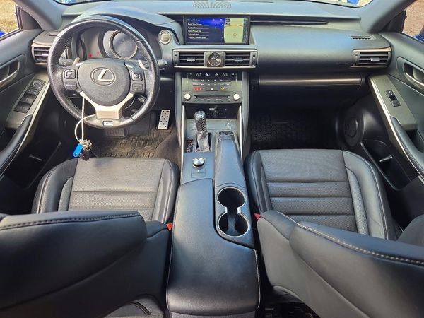2017 LEXUS IS 350