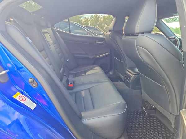 2017 LEXUS IS 350