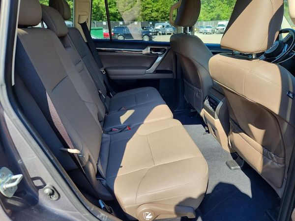 2022 LEXUS ES 250