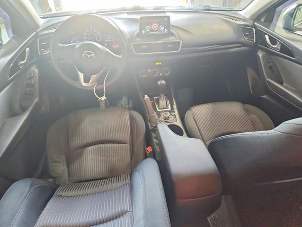 2015 MAZDA 3 Touring/GS