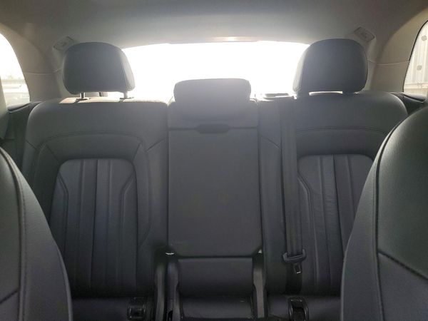 2018 AUDI Q5 quattro Premium