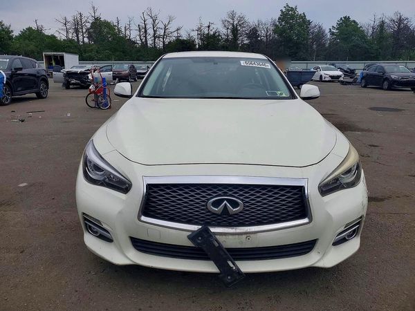 2017 INFINITI Q50