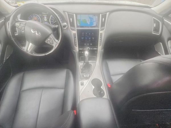 2017 INFINITI Q50