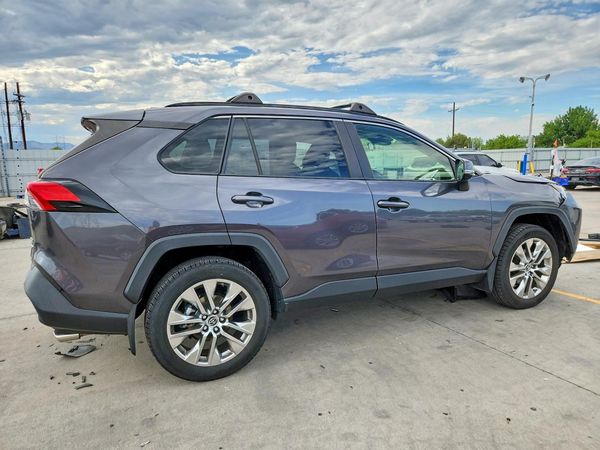 2019 TOYOTA RAV4 XLE Premium