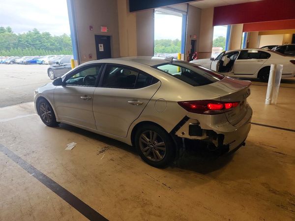 2018 HYUNDAI ELANTRA