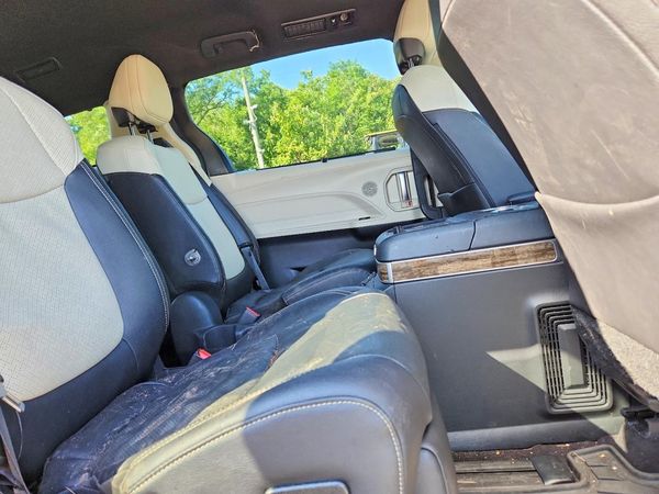 2025 TOYOTA SIENNA