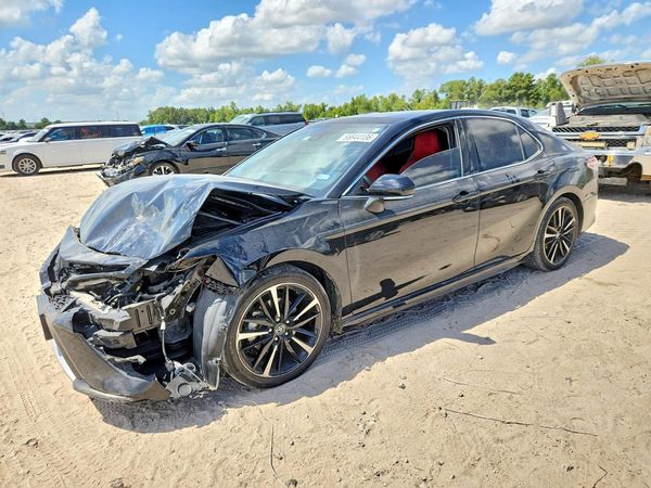 2020 TOYOTA CAMRY