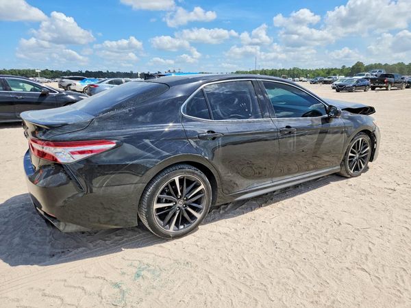 2020 TOYOTA CAMRY