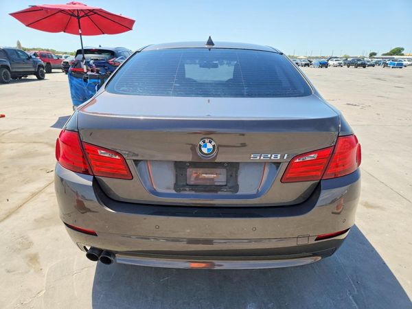 2013 BMW 528