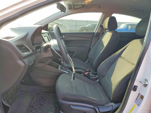 2019 HYUNDAI ACCENT SE and SEL