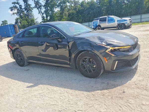 2026 KIA K5 LXS — Passenger 3/4