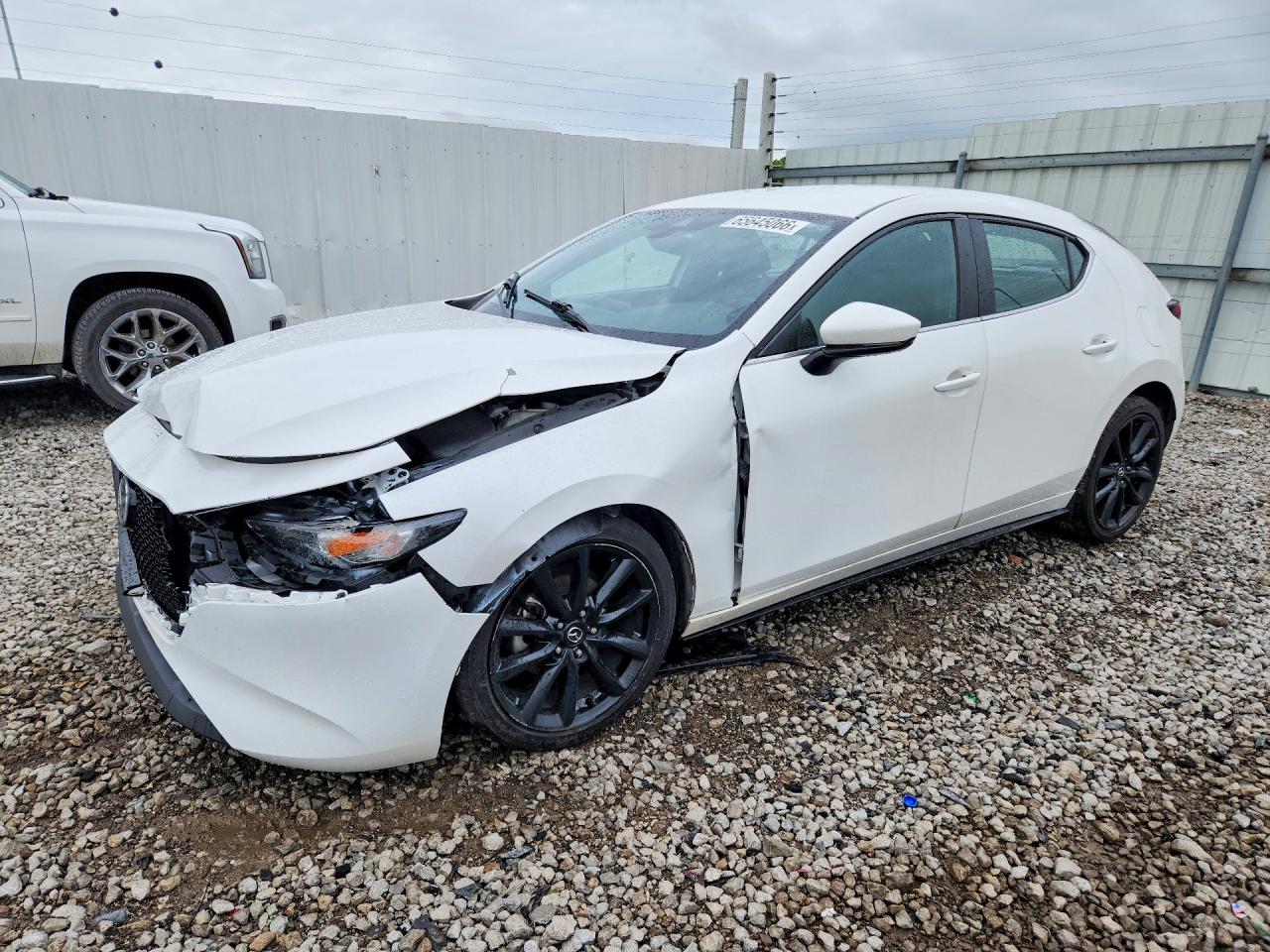 2019 MAZDA 3