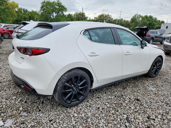 2019 MAZDA 3
