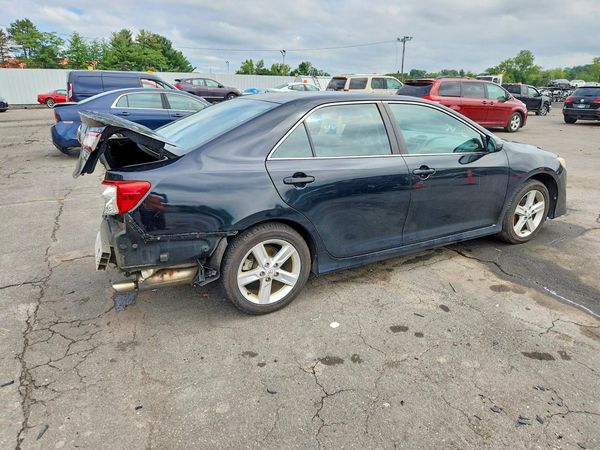2013 TOYOTA CAMRY