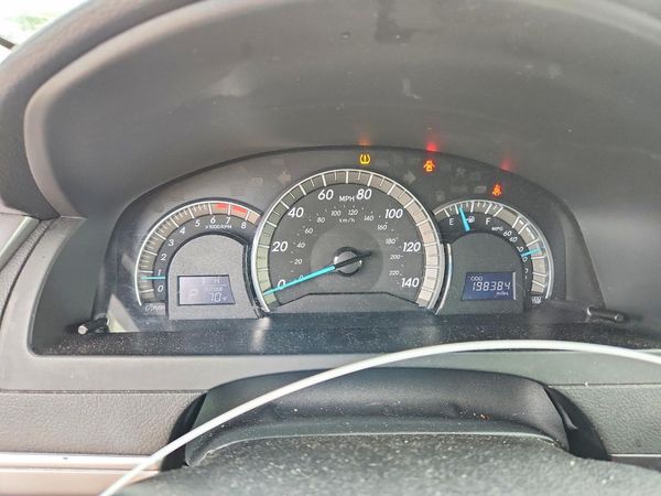 2013 TOYOTA CAMRY