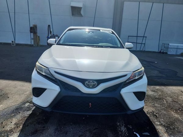 2019 TOYOTA CAMRY