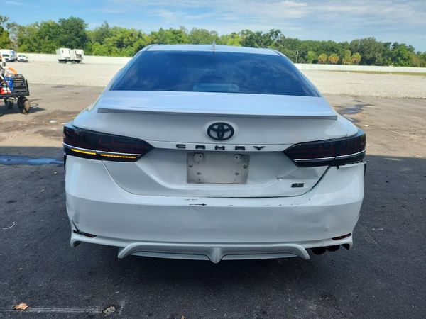 2019 TOYOTA CAMRY