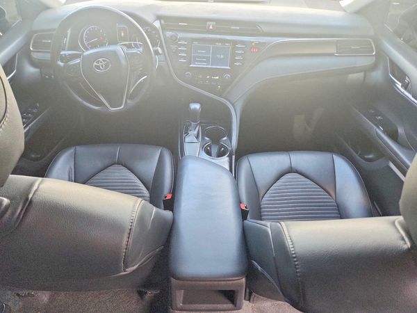 2019 TOYOTA CAMRY