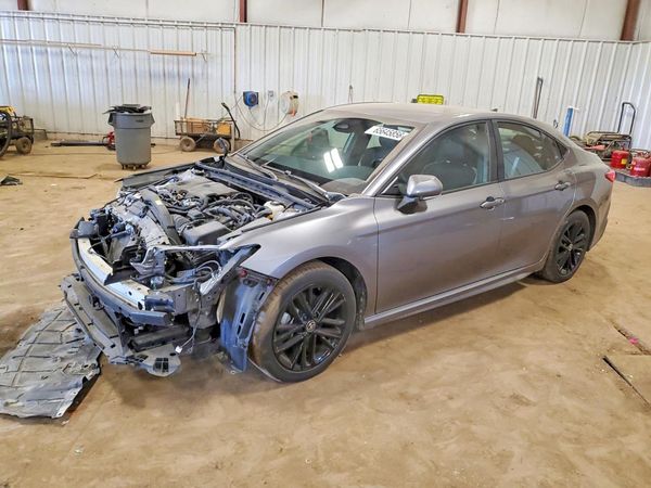 2025 TOYOTA CAMRY