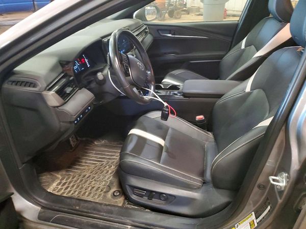 2025 TOYOTA CAMRY