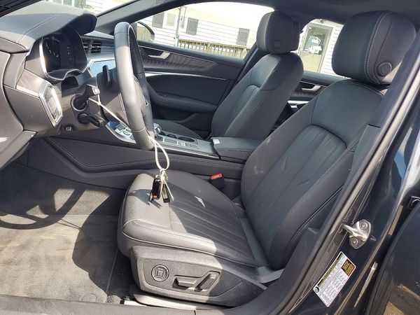 2025 AUDI A6