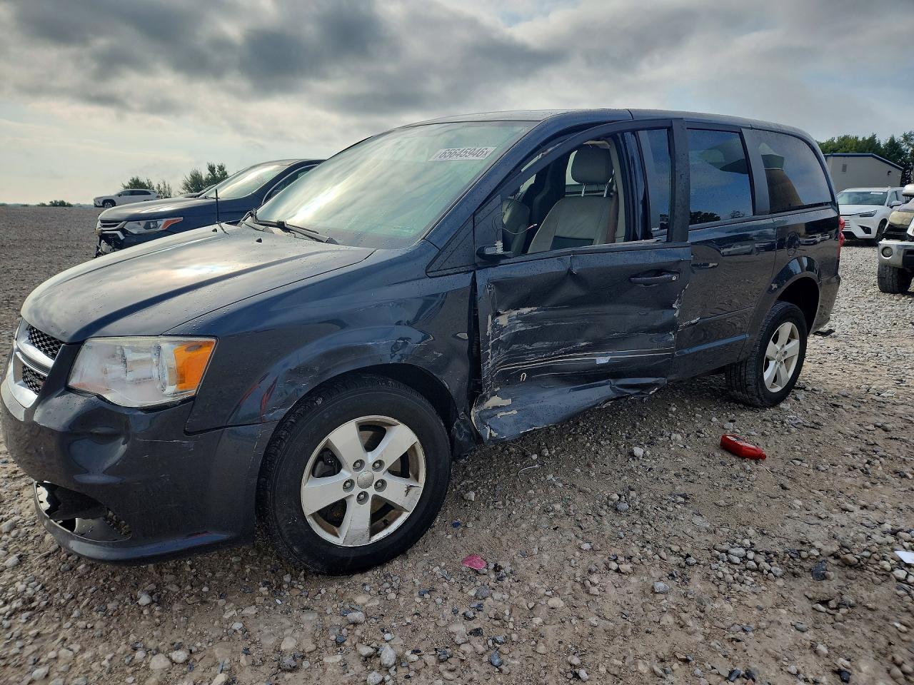 2013 DODGE GRAND CARAVAN SE
