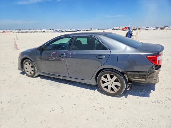 2012 TOYOTA CAMRY