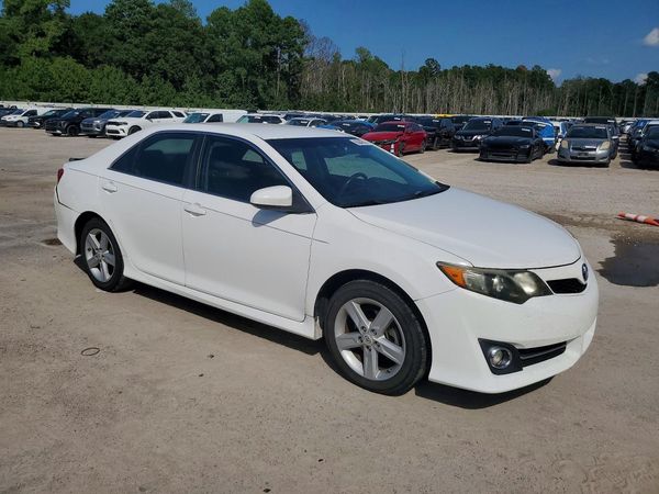 2012 TOYOTA CAMRY — Passenger 3/4