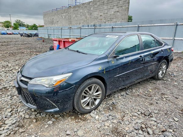 2017 TOYOTA CAMRY