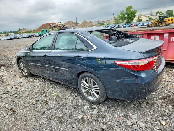 2017 TOYOTA CAMRY