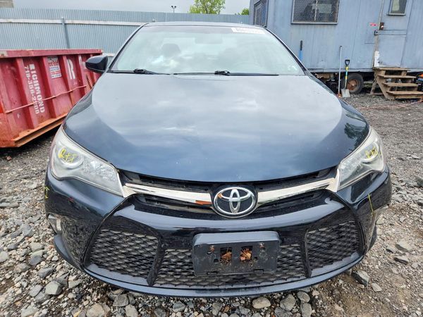 2017 TOYOTA CAMRY