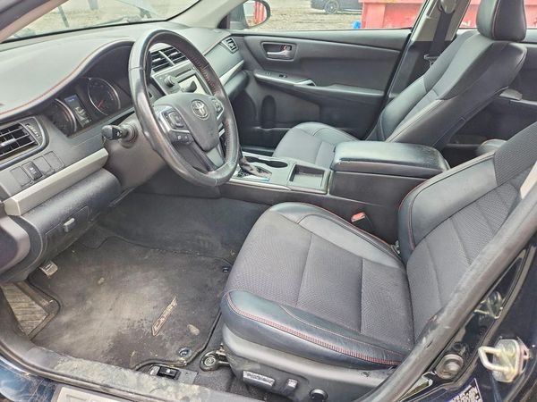 2017 TOYOTA CAMRY