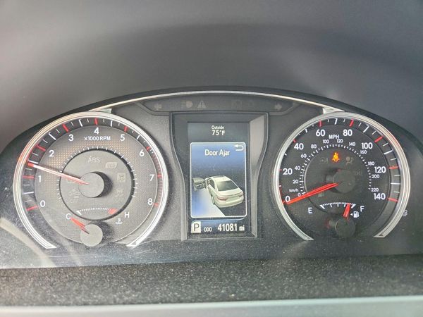 2017 TOYOTA CAMRY