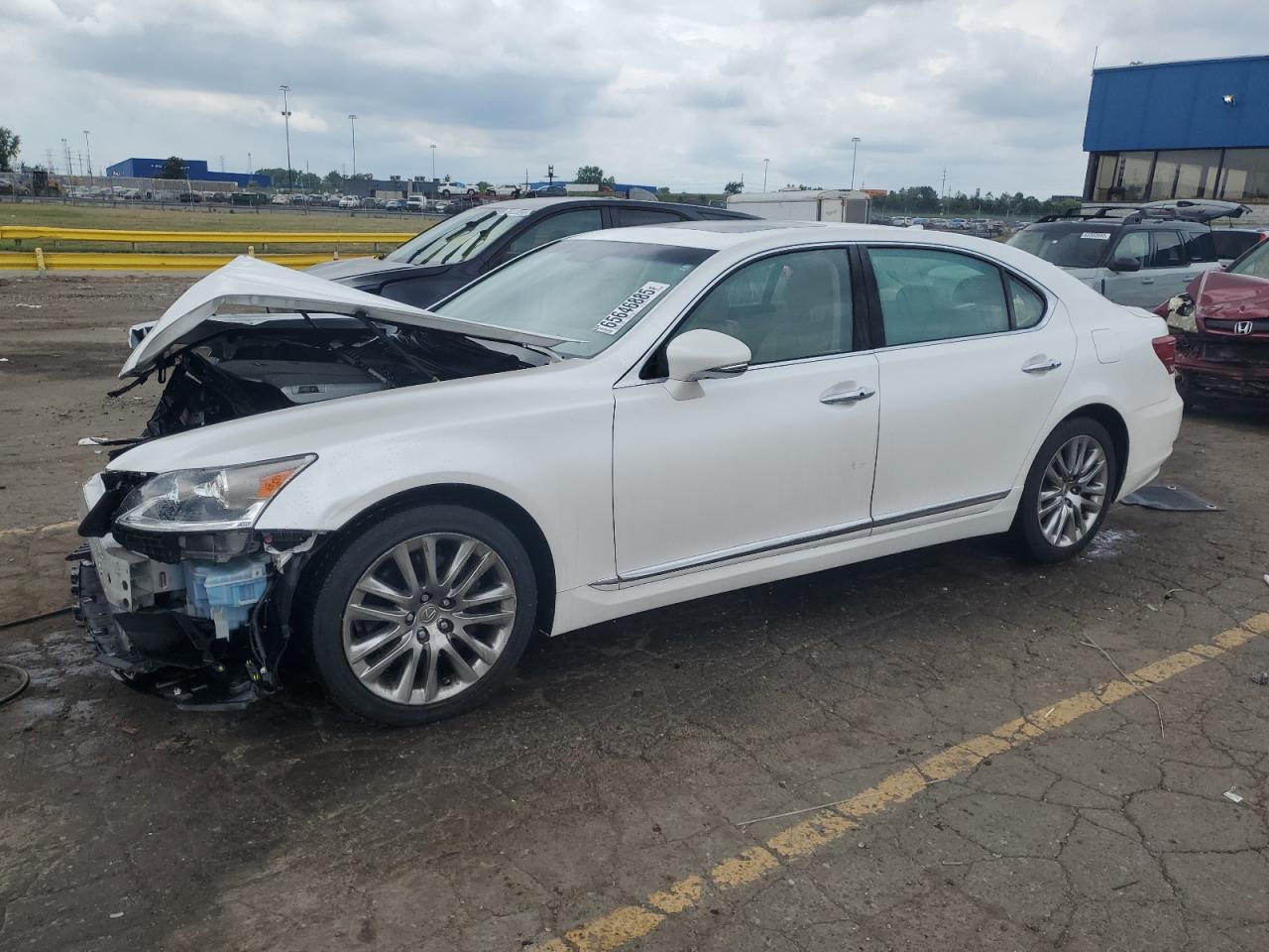 2016 LEXUS LS