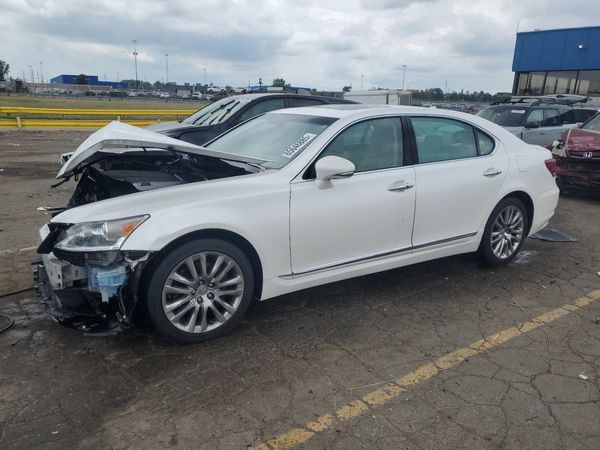 2016 LEXUS LS