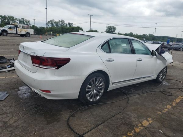 2016 LEXUS LS