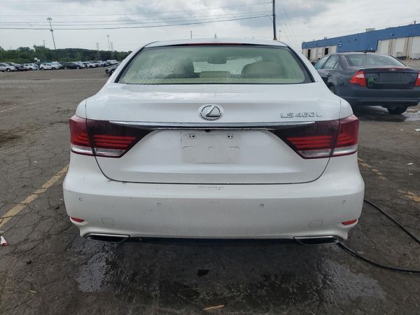 2016 LEXUS LS