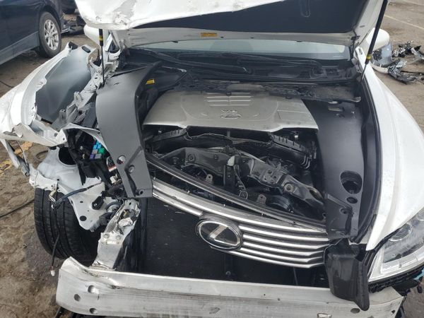 2016 LEXUS LS