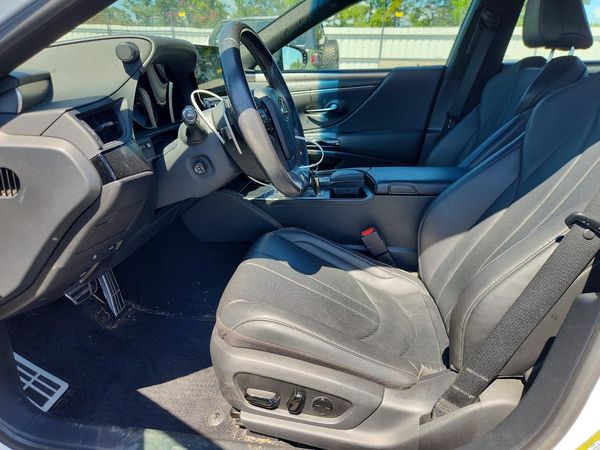 2022 LEXUS ES 350