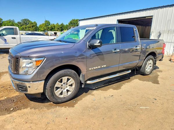 2019 NISSAN TITAN