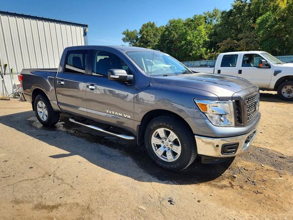 2019 NISSAN TITAN