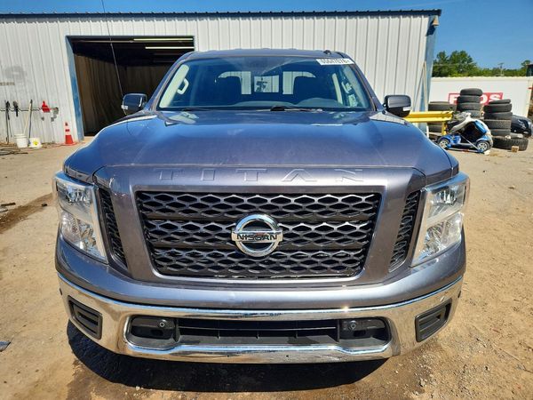 2019 NISSAN TITAN
