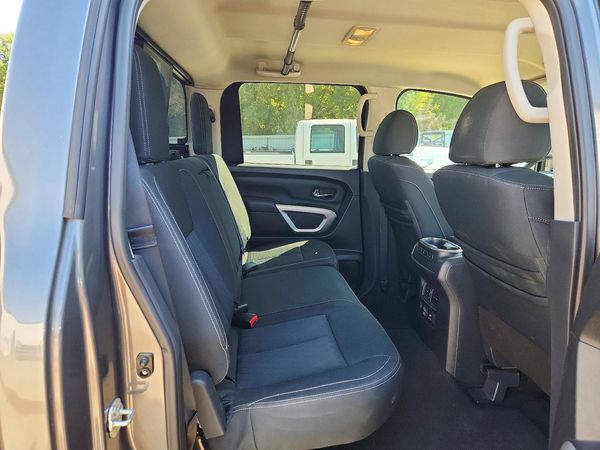 2019 NISSAN TITAN