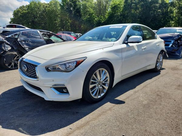 2021 INFINITI Q50